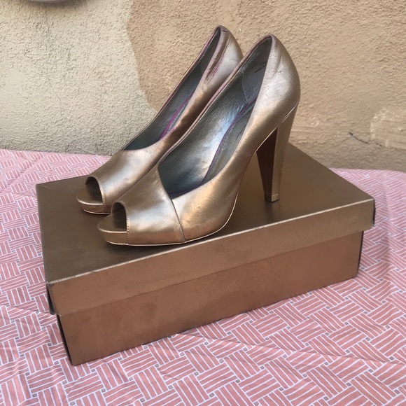 Linea Paolo - Pin-Up High-heel Pump - peep toe - Picture 3 of 4